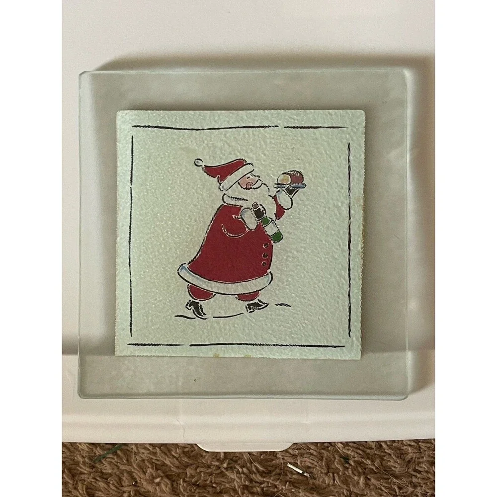 Brand new Santa Claus “hot plate” set your baked oven dish on it while cooling!